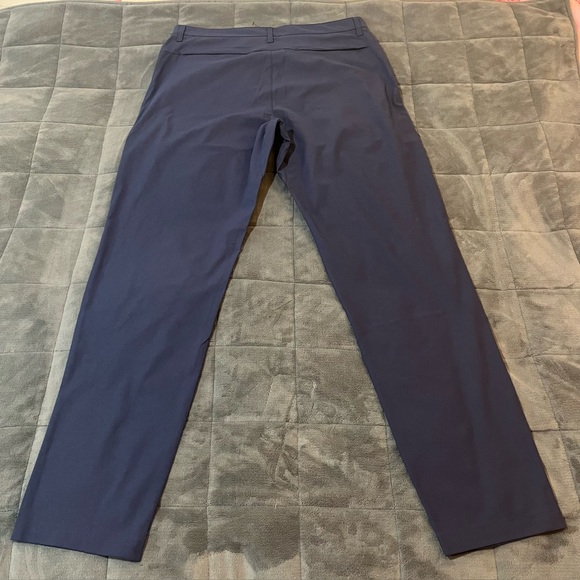 Fabletics Men’s The Don Trouser Classic Fit Pant Navy Blue 34x34 (32” Inseam) - Picture 2 of 12